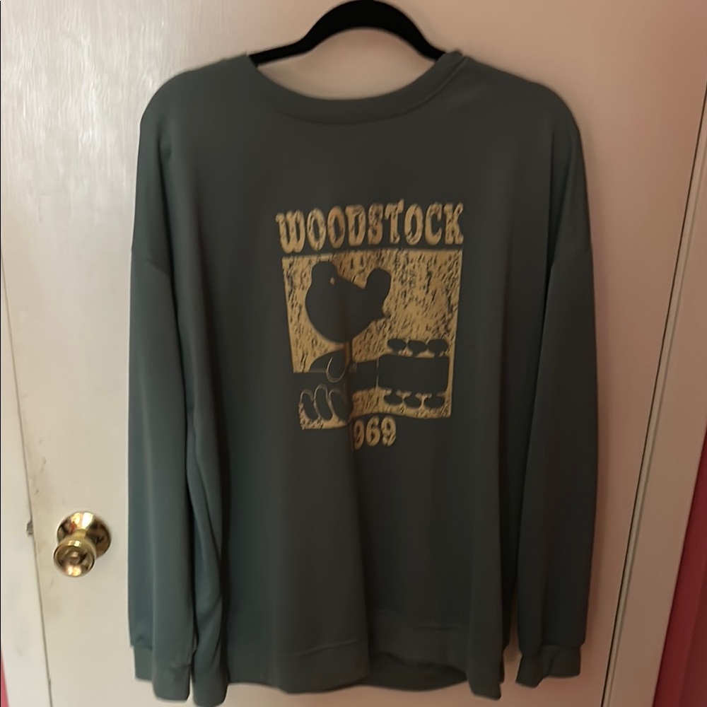 Old Navy Woodstock Graphic Sweater